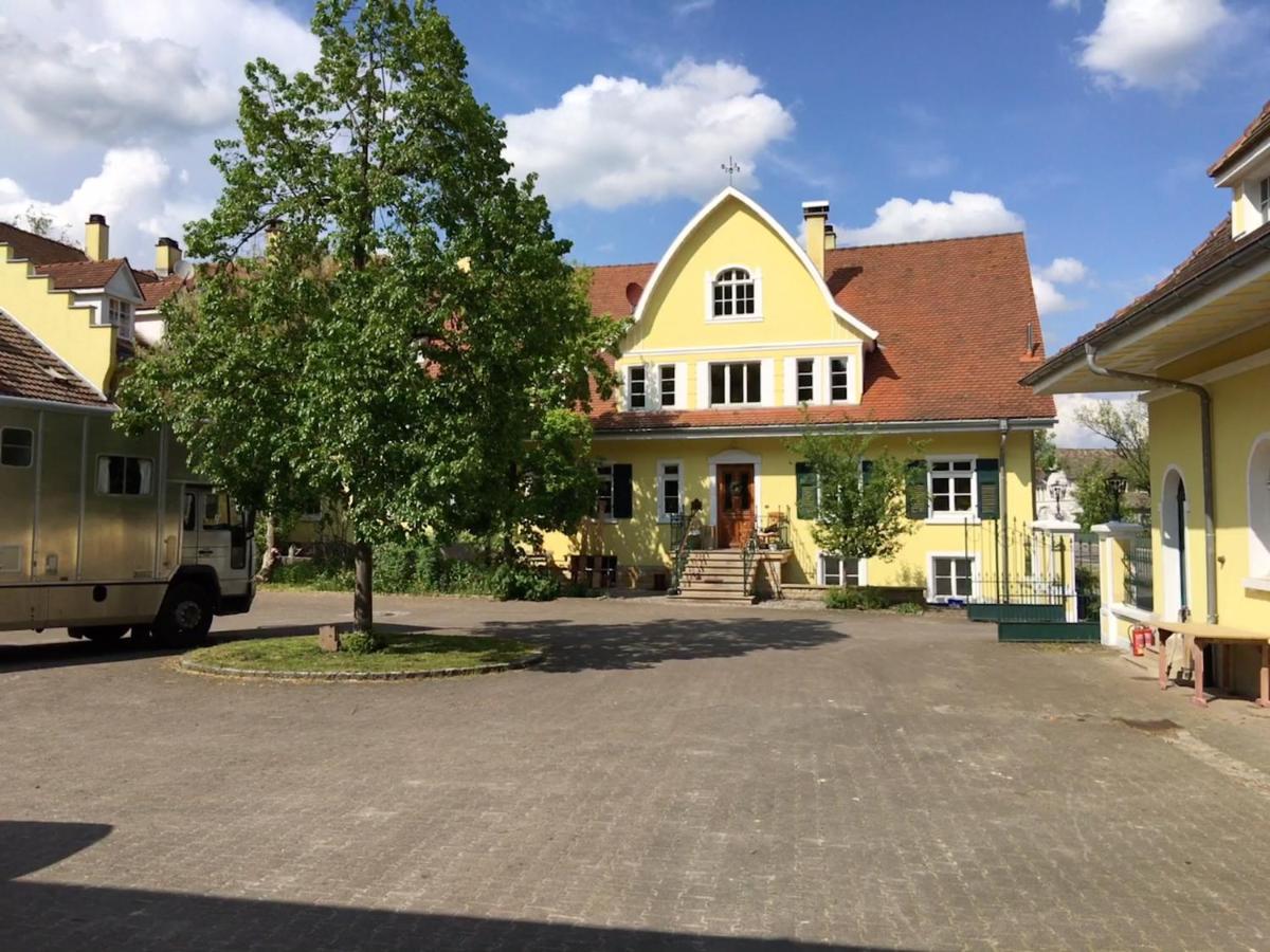 Im Grünen Auf Idyllisch Gelegenen Gutshof Und Doch So Zentral Apartment Waldshut-Tiengen